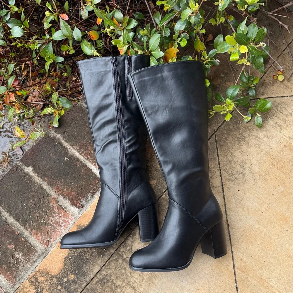 Pierre Dumas Sleek Black Over the Knee Boots size 7 1/2 - Picture 3 of 8